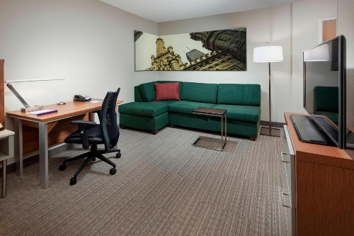 SpringHill Suites by Marriott Chicago Downtown/River North image 4